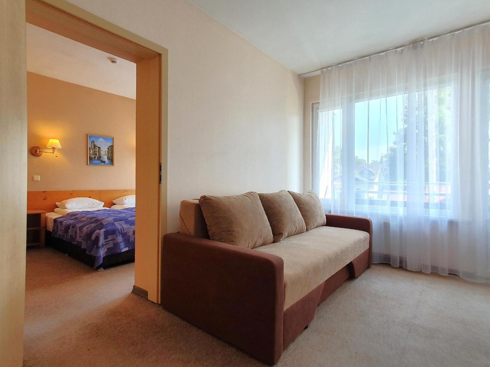 Good Stay Eiropa Hotel Economy Jūrkalne Eksteriør billede