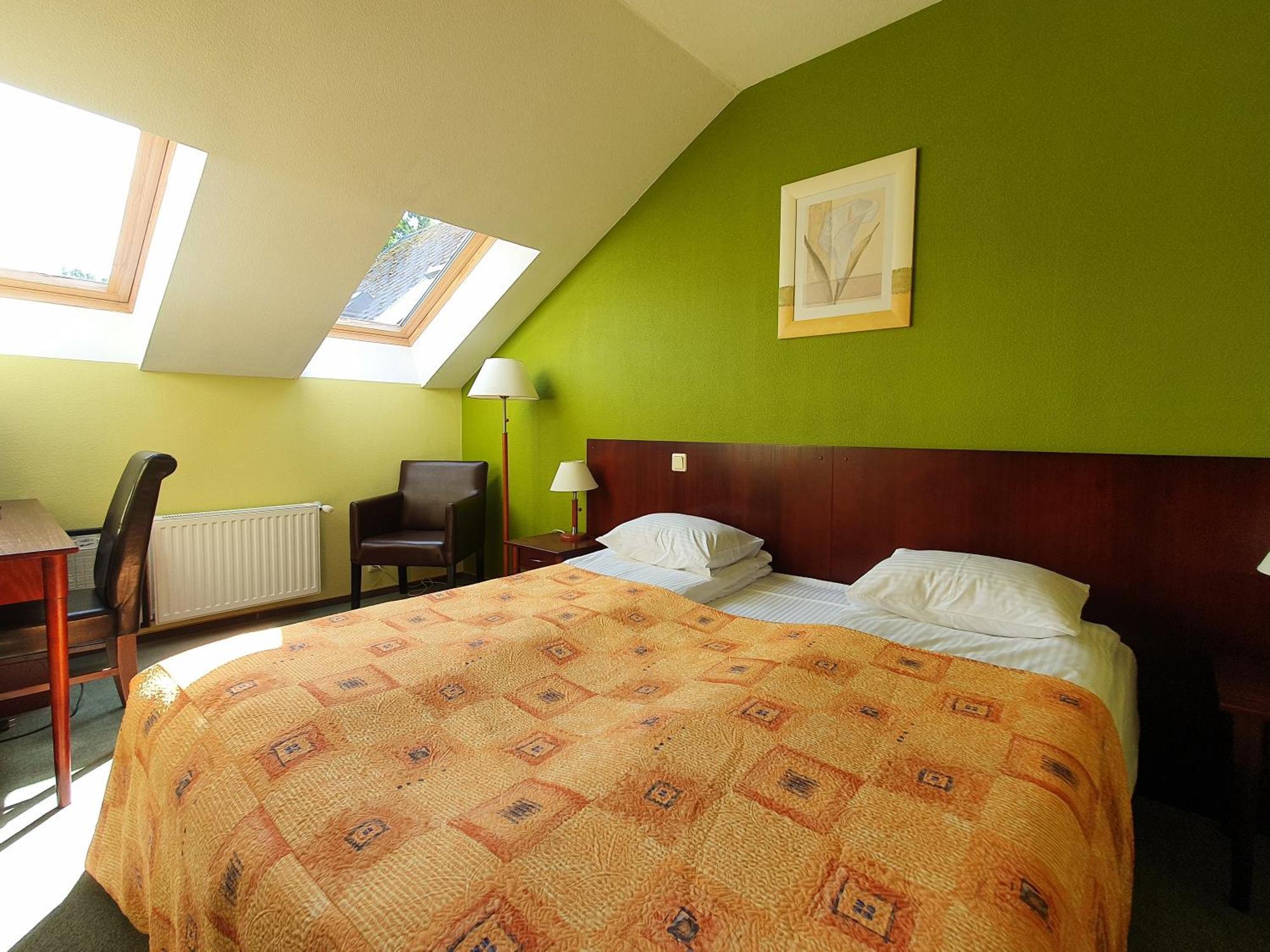 Good Stay Eiropa Hotel Economy Jūrkalne Eksteriør billede