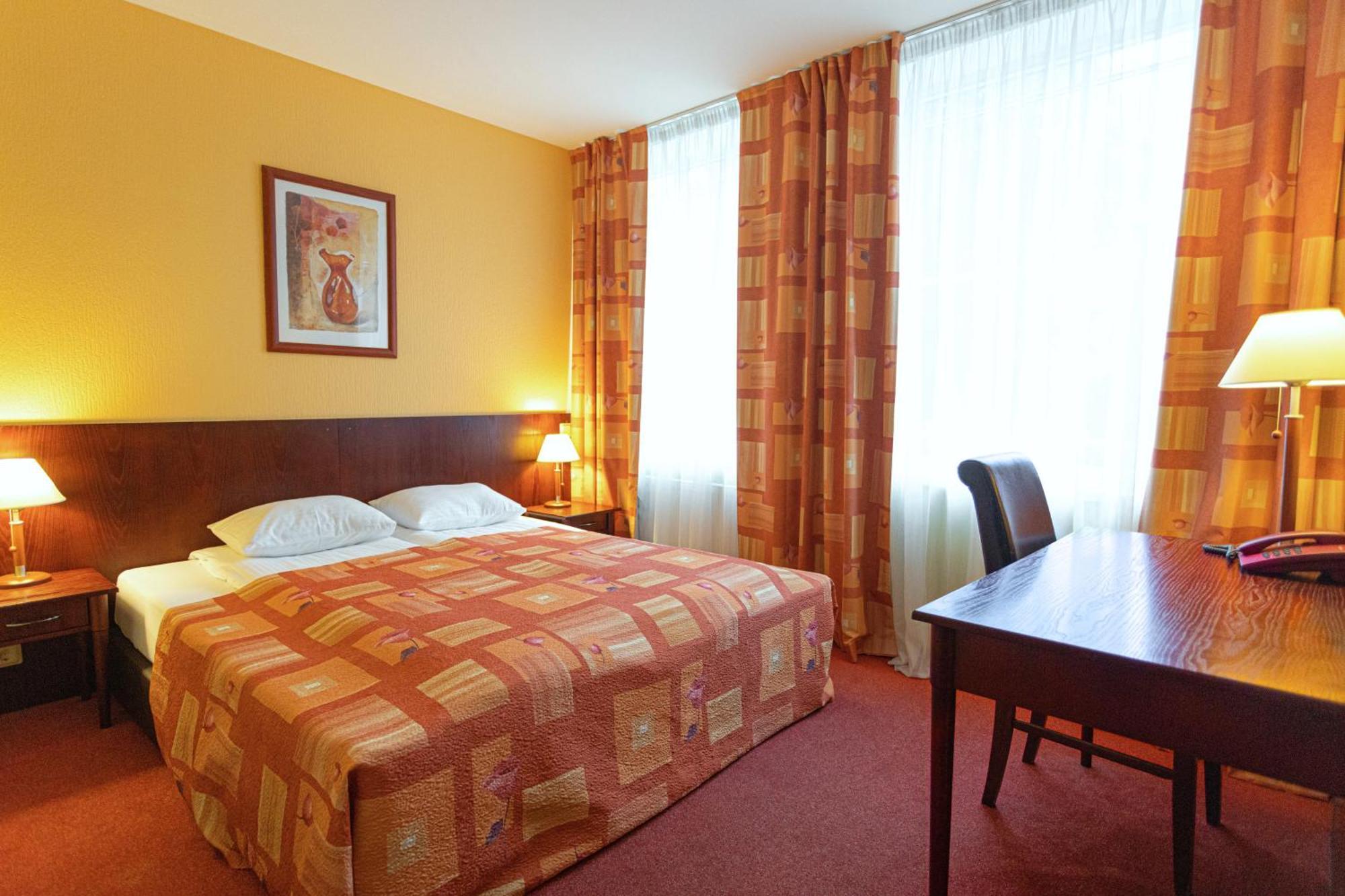 Good Stay Eiropa Hotel Economy Jūrkalne Eksteriør billede