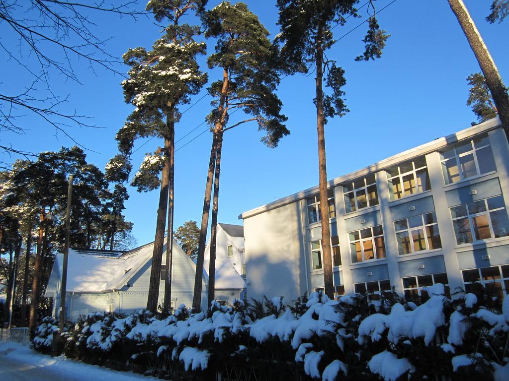 Good Stay Eiropa Hotel Economy Jūrkalne Eksteriør billede