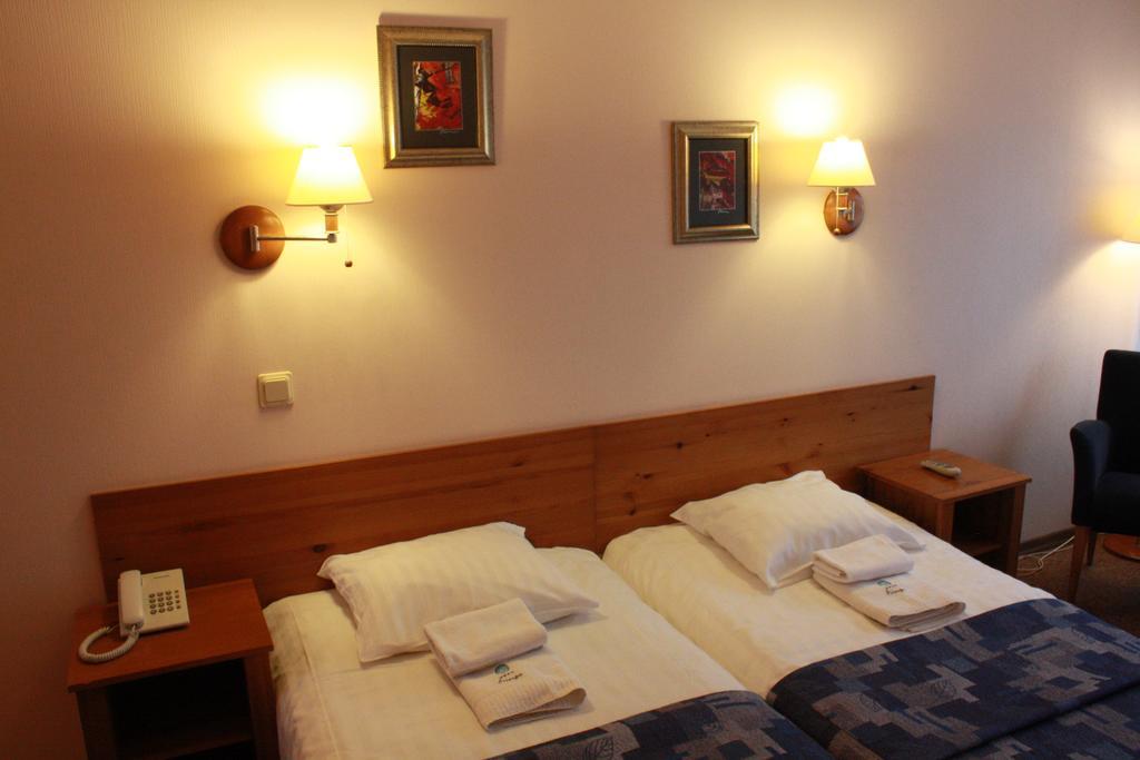 Good Stay Eiropa Hotel Economy Jūrkalne Værelse billede